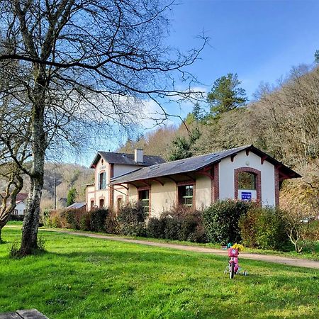 Ostal Scrignac - Gite D'Etape De La Gare Dış mekan fotoğraf
