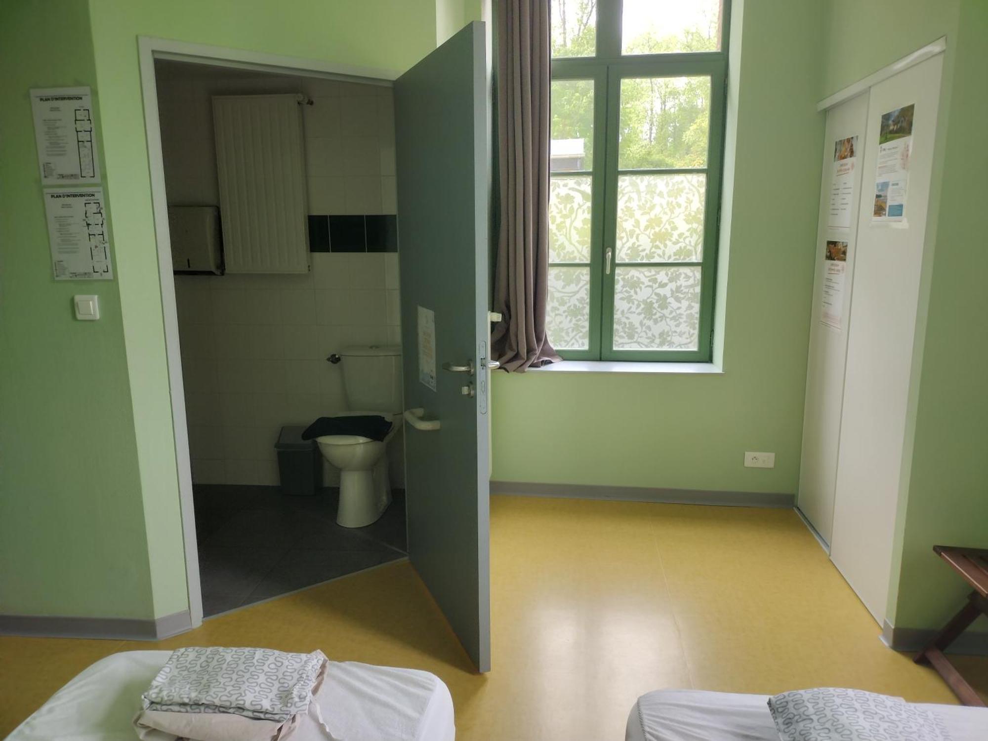 Ostal Scrignac - Gite D'Etape De La Gare Dış mekan fotoğraf