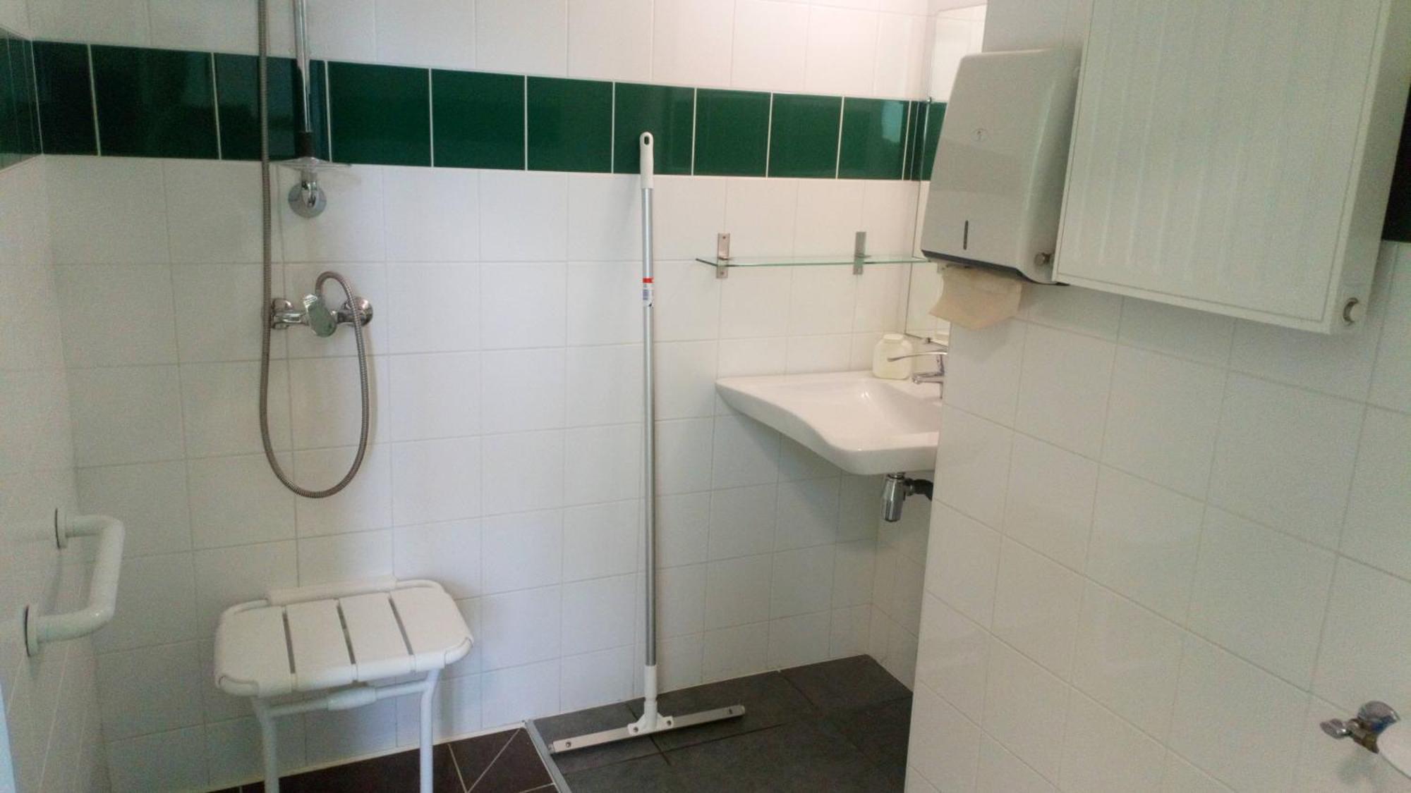 Ostal Scrignac - Gite D'Etape De La Gare Dış mekan fotoğraf